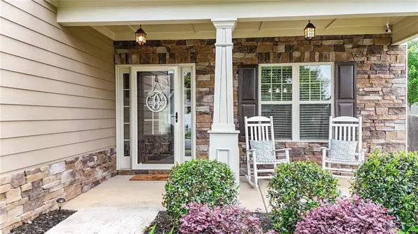 18 Crown DR, Dallas, GA 30132