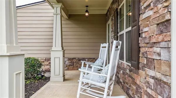 18 Crown DR, Dallas, GA 30132