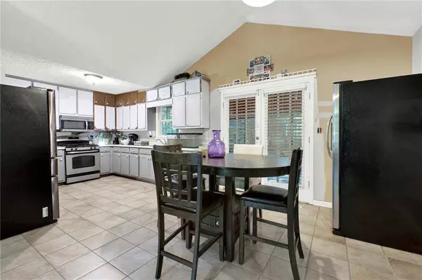 274 Paces Lakes DR, Dallas, GA 30157