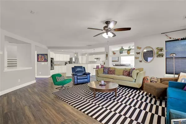 38 Branch Valley LN, Dallas, GA 30132