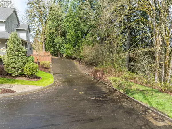 S 5th CIR, Ridgefield, WA 98642