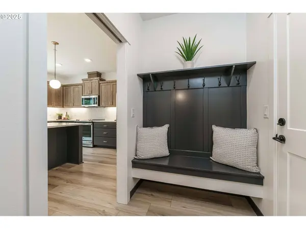 2302 S ROYAL CT, Ridgefield, WA 98642