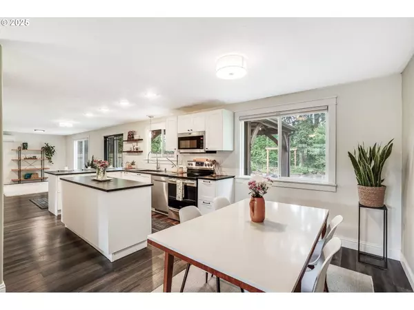 15704 NE 48TH ST, Vancouver, WA 98682