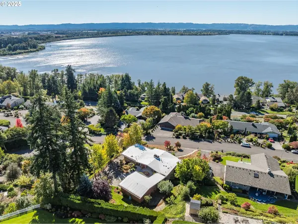 8801 NW LAKECREST AVE, Vancouver, WA 98665