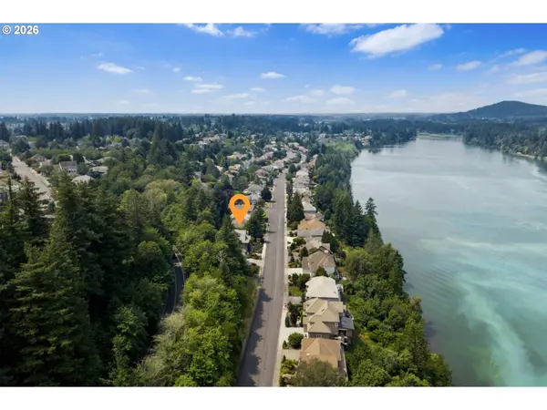 1520 NW LACAMAS DR, Camas, WA 98607