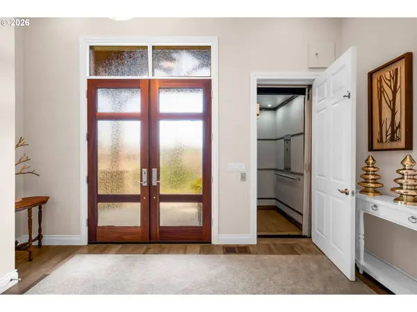 1520 NW LACAMAS DR, Camas, WA 98607