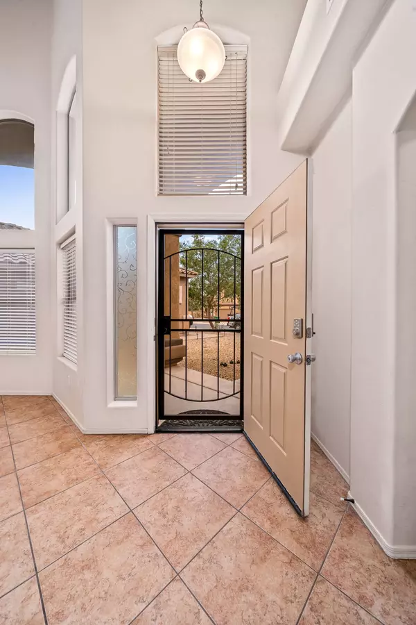 Sahuarita, AZ 85629-7808,328 W Calle Paso Suave