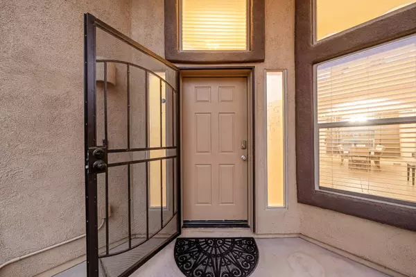 Sahuarita, AZ 85629-7808,328 W Calle Paso Suave