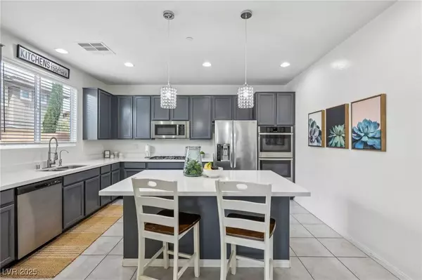 160 Lilt AVE, Henderson, NV 89011