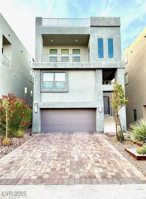 8042 Misty Canyon AVE, Las Vegas, NV 89113