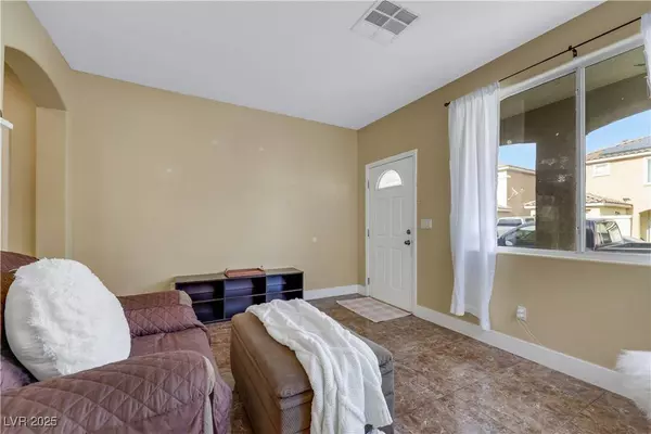 5437 Raccoon Valley LN, Las Vegas, NV 89122