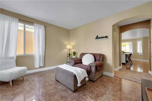 5437 Raccoon Valley LN, Las Vegas, NV 89122