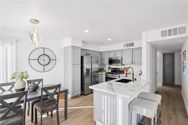 3425 E Russell RD #202, Las Vegas, NV 89120