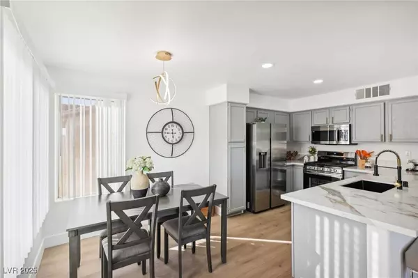 3425 E Russell RD #202, Las Vegas, NV 89120