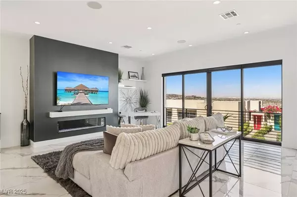 426 Tranquil Peak CT, Henderson, NV 89012