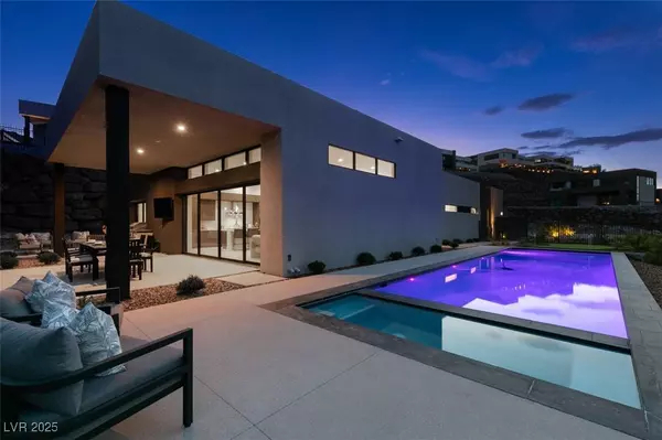 623 Dragon Mountain CT, Henderson, NV 89012