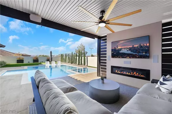 2460 Chateau Napoleon DR, Henderson, NV 89044