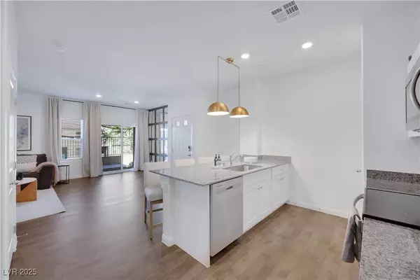 534 Thistleberry AVE, Henderson, NV 89044