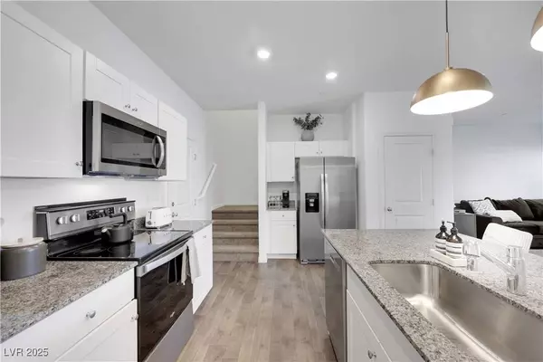 534 Thistleberry AVE, Henderson, NV 89044