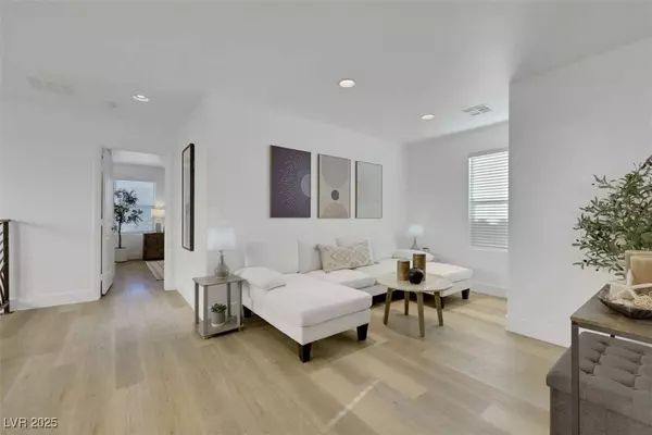 11360 McKinney Falls ST, Las Vegas, NV 89141