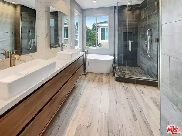 125 Lakeside DR, Buena Park, CA 90621