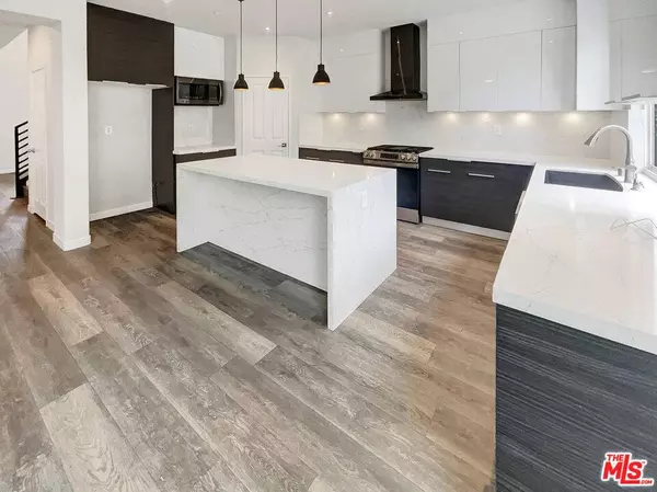 125 Lakeside DR, Buena Park, CA 90621