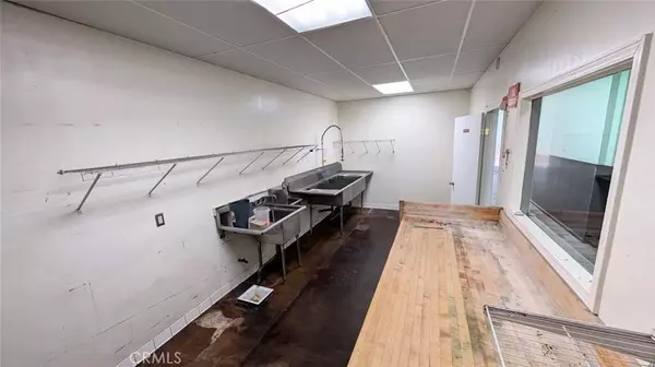 16527 Bellflower BLVD, Bellflower, CA 90706