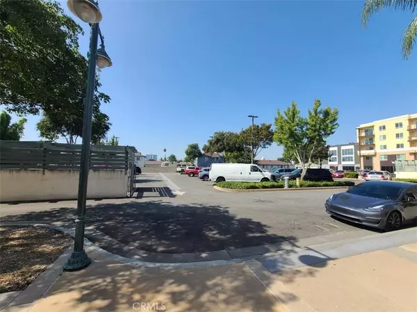 16527 Bellflower BLVD, Bellflower, CA 90706