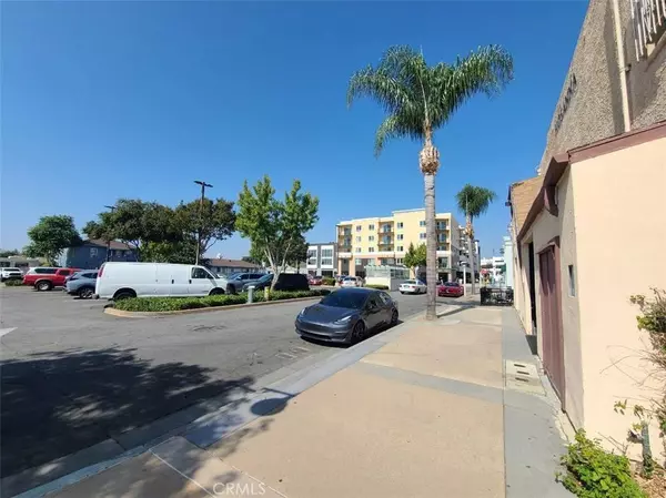 16527 Bellflower BLVD, Bellflower, CA 90706