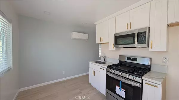 7923 Leeds ST #B, Downey, CA 90242