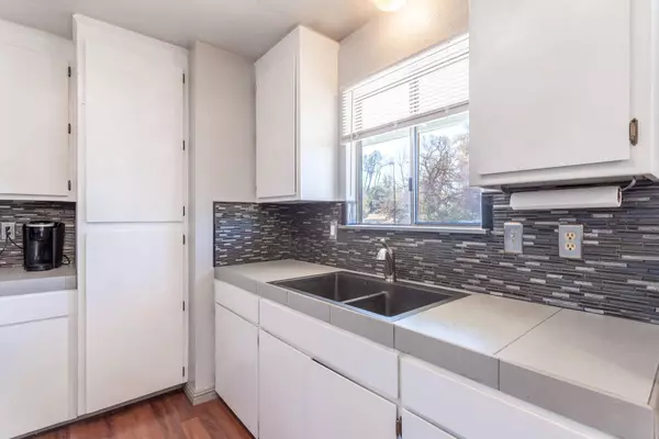 3866 Arkwood DR, Shasta Lake, CA 96019