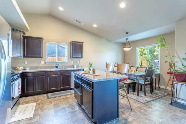 3508 Humbug DR, Anderson, CA 96007