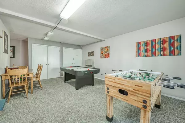 41228 Heartwood LN, Shaver Lake, CA 93664