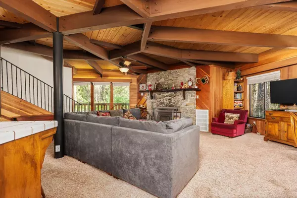 42215 Rock Ledge RD, Shaver Lake, CA 96161