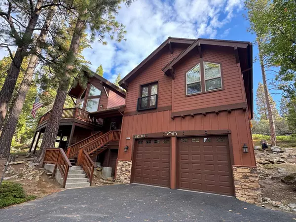 40608 Wild Rose LN, Shaver Lake, CA 93664