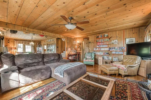 15 Rock Haven, Shaver Lake, CA 93664