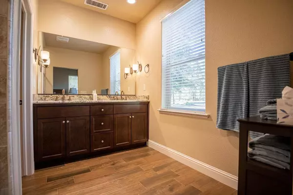 39571 Weldon Corral, Shaver Lake, CA 93664