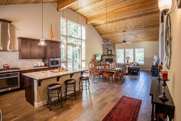 39571 Weldon Corral, Shaver Lake, CA 93664