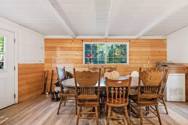 41697 Corlew LN, Auberry, CA 93602