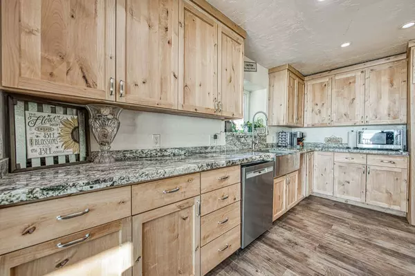 37978 Auberry RD, Auberry, CA 93602