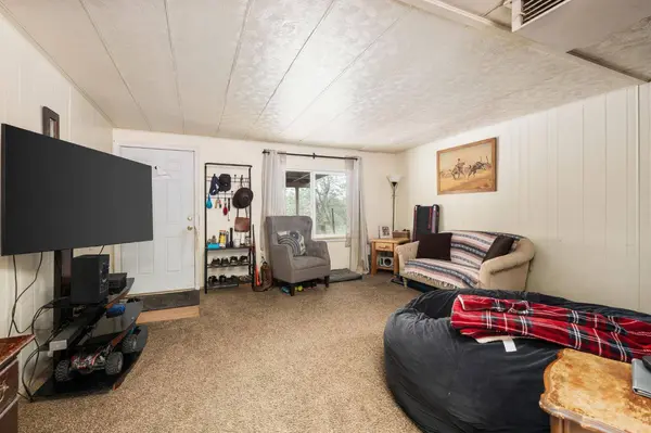 35255 Auberry RD, Auberry, CA 93602