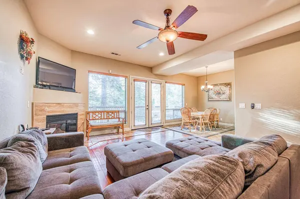 40722 Village Pass Ln, Shaver Lake, CA 93664