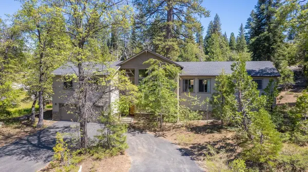 42021 Bretz Camp LN, Shaver Lake, CA 93664