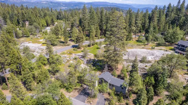 42021 Bretz Camp LN, Shaver Lake, CA 93664