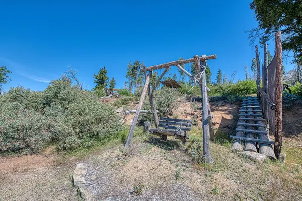 11111 Upper Cressman RD, Shaver Lake, CA 93664
