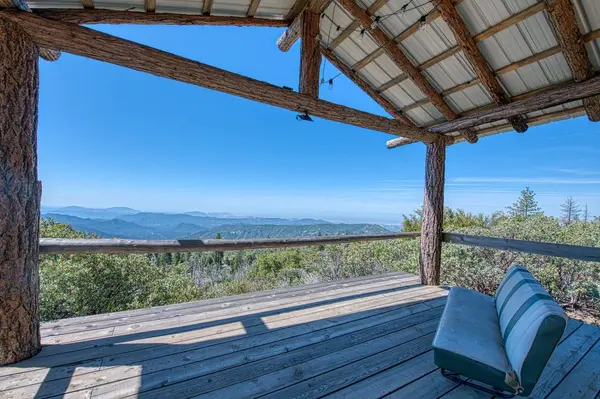 11111 Upper Cressman RD, Shaver Lake, CA 93664