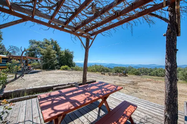 11111 Upper Cressman RD, Shaver Lake, CA 93664