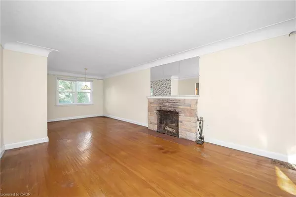 900 Tanager Avenue, Burlington, ON L7T 2Y2