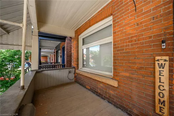 184 Stirton Street, Hamilton, ON L8L 6G6