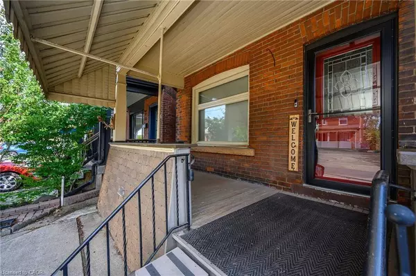 184 Stirton Street, Hamilton, ON L8L 6G6